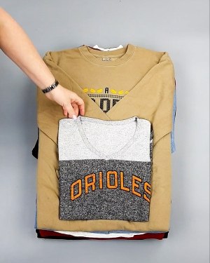 Фотография  812 - SWEATSHIRT CAN 084#10 кг, ЛОТ №7619 оптом в Калининграде и Калининградской области