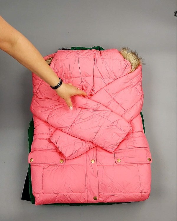 Фотография  746 - Верхняя одежда AMAZON жен 015#10 кг, ЛОТ №7712 оптом в Калининграде и Калининградской области