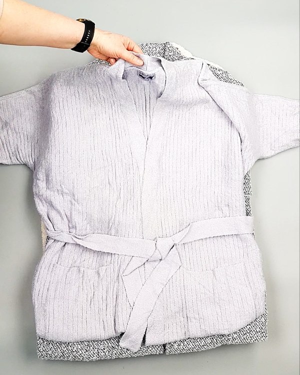 Фотография  671 - Кардиганы СТОК CAN 084#7 кг, ЛОТ №7671 оптом в Калининграде и Калининградской области