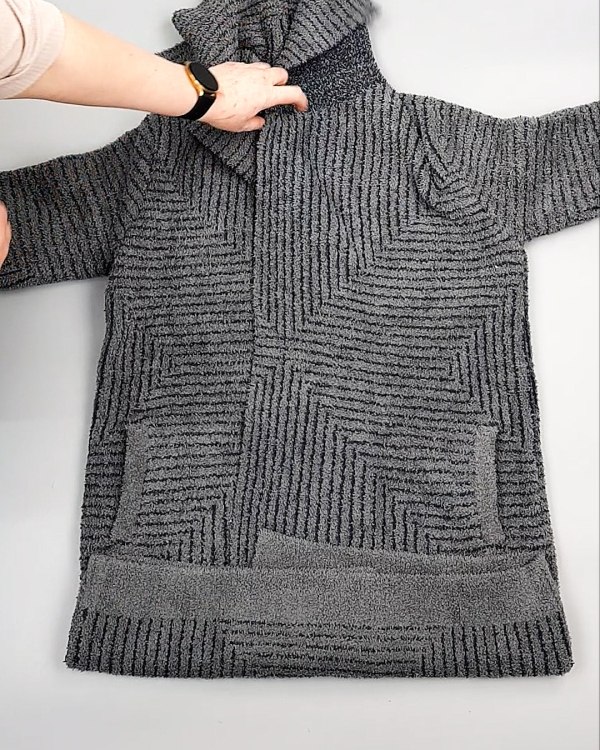 Фотография  755 - Кардиганы СТОК CAN 084#7 кг, ЛОТ №7674 оптом в Калининграде и Калининградской области