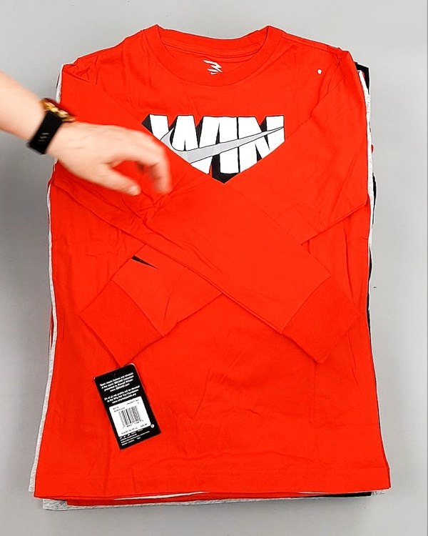 Фотография  629 - Тонковки детские NIKE CAN 084#5 кг, ЛОТ №7968 оптом в Калининграде и Калининградской области