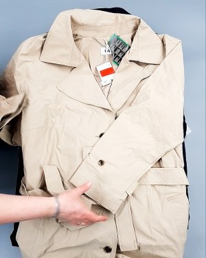 Купить Ветровки м/ж C&A 025#10 кг, ЛОТ №7865 оптом в Калининграде и Калининградской области