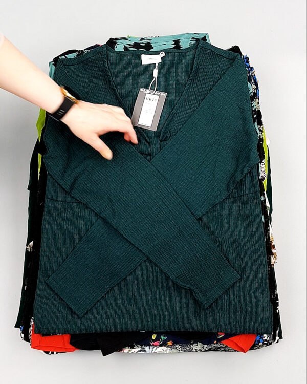 Фотография  930 - Блузки Bestseller+DK 035#5 кг, ЛОТ №8097 оптом в Калининграде и Калининградской области