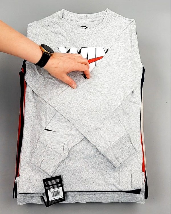 Фотография  655 - Тонковки детские NIKE CAN 084#5 кг, ЛОТ №7970 оптом в Калининграде и Калининградской области