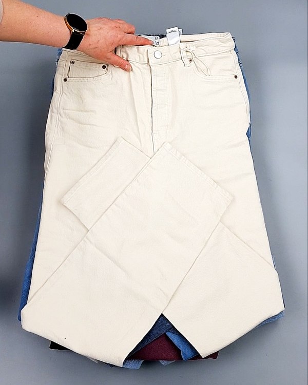 Фотография  589 - Джинсы NEXT Women#10 кг, ЛОТ №8034 оптом в Калининграде и Калининградской области