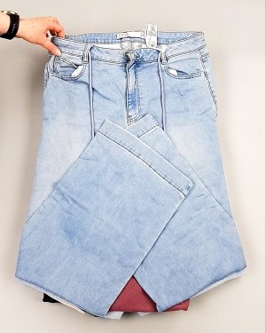 Фотография 357 - Джинсы NEXT Women#10 кг, ЛОТ №8034 оптом в Калининграде и Калининградской области