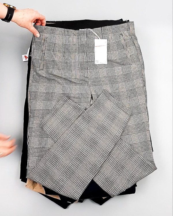 Фотография  499 - Брюки женские лето C&A 025#10 кг оптом в Калининграде и Калининградской области