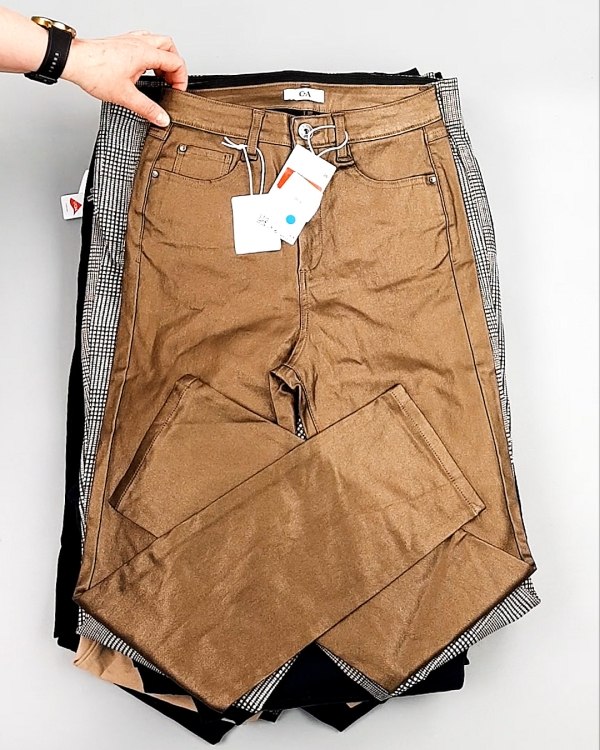 Фотография  457 - Брюки женские лето C&A 025#10 кг, ЛОТ №7892 оптом в Калининграде и Калининградской области