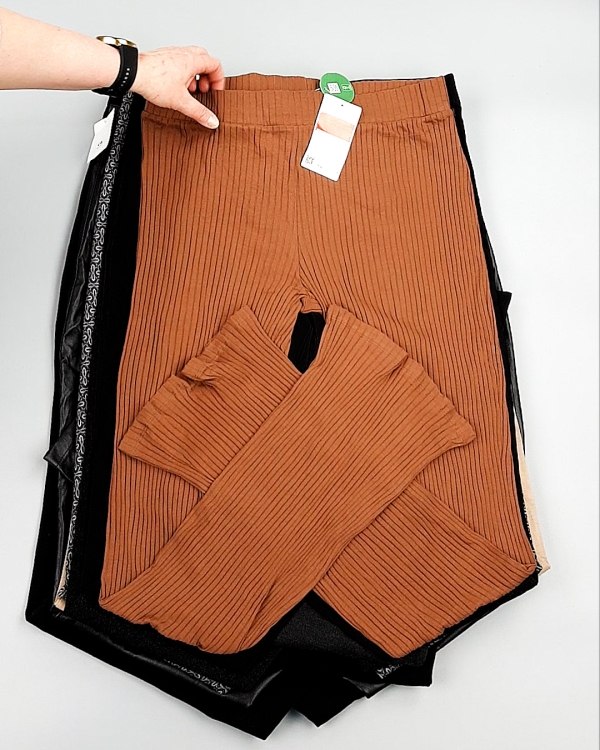 Фотография  489 - Брюки женские лето C&A 025#10 кг, ЛОТ №7894 оптом в Калининграде и Калининградской области