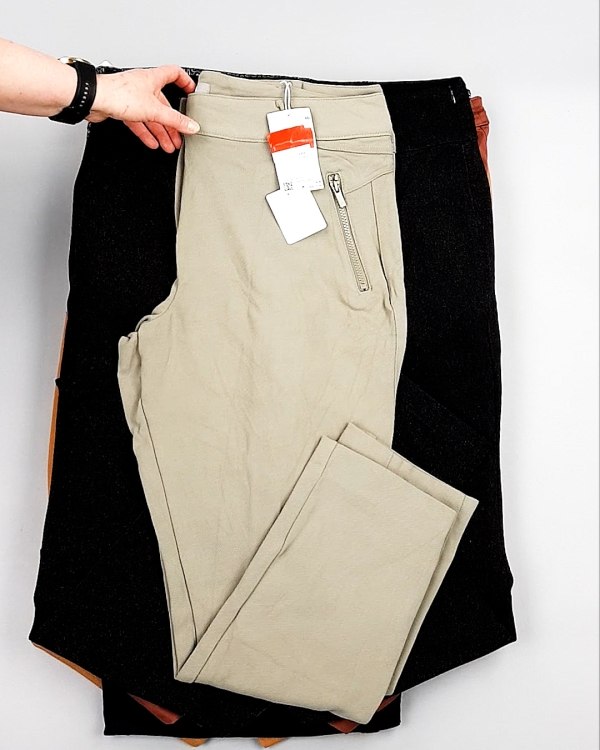 Фотография  675 - Брюки женские лето C&A 025#10 кг, ЛОТ №7893 оптом в Калининграде и Калининградской области