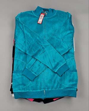 Купить Спортивные костюмы  AD83#4 шт, ЛОТ №8637 оптом в Калининграде и Калининградской области