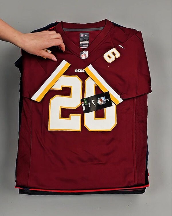 Фотография  577 - KIDS NIKE CAN 084#5 кг, ЛОТ №8478 оптом в Калининграде и Калининградской области