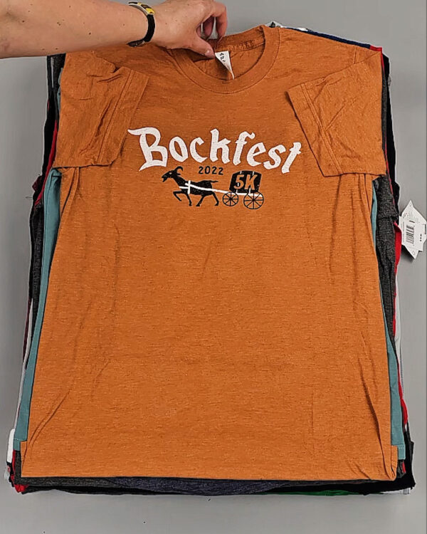 Фотография  642 - Футболки СТОК CAN 084#5 кг, ЛОТ №9000 оптом в Калининграде и Калининградской области