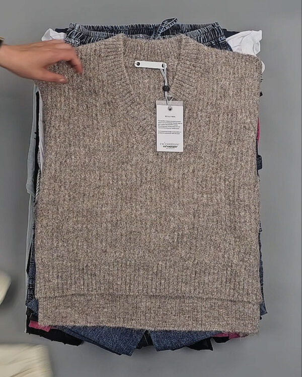 Фотография  426 - CO COUTURE mix 075#25 шт, ЛОТ №9008 оптом в Калининграде и Калининградской области