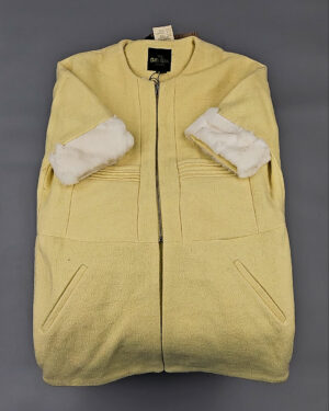 Купить Верхняя одежда Корея 085#15 кг, ЛОТ № СТ-9249 оптом в Калининграде и Калининградской области