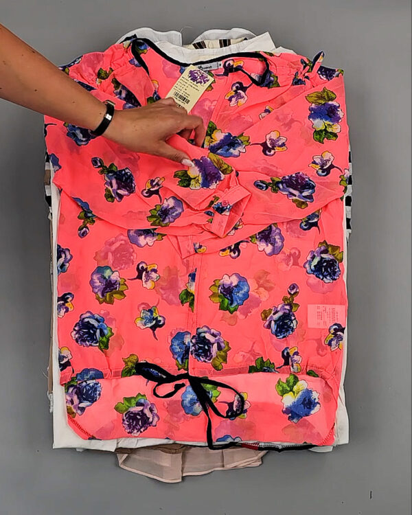 Фотография  812 - Блузки Корея 085#5 кг оптом в Калининграде и Калининградской области