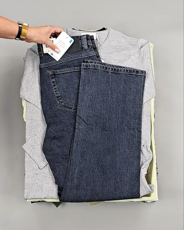 Фотография  654 - CASUAL FRIDAY Summer 075#15,6 кг, ЛОТ № СТ-9273 оптом в Калининграде и Калининградской области