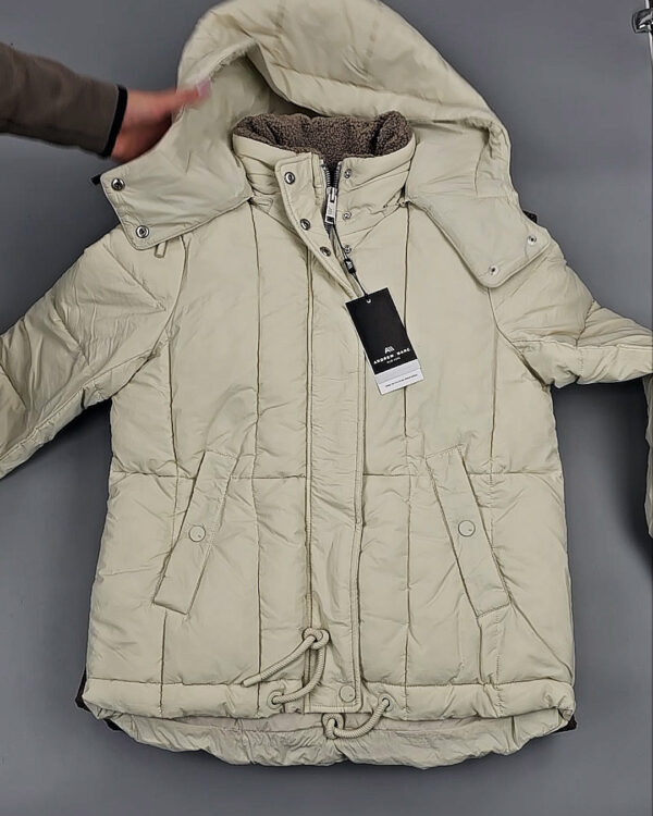 Фотография  549 - Верхняя одежда женская CAN 104#15 кг, ЛОТ СТ-9353 оптом в Калининграде и Калининградской области