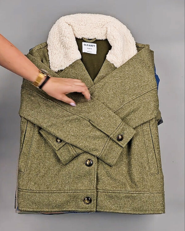 Фотография  407 - Ветровки женские CAN 104#12 кг оптом в Калининграде и Калининградской области