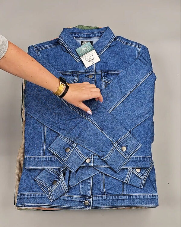 Фотография  890 - Ветровки женские CAN 104#12 кг оптом в Калининграде и Калининградской области