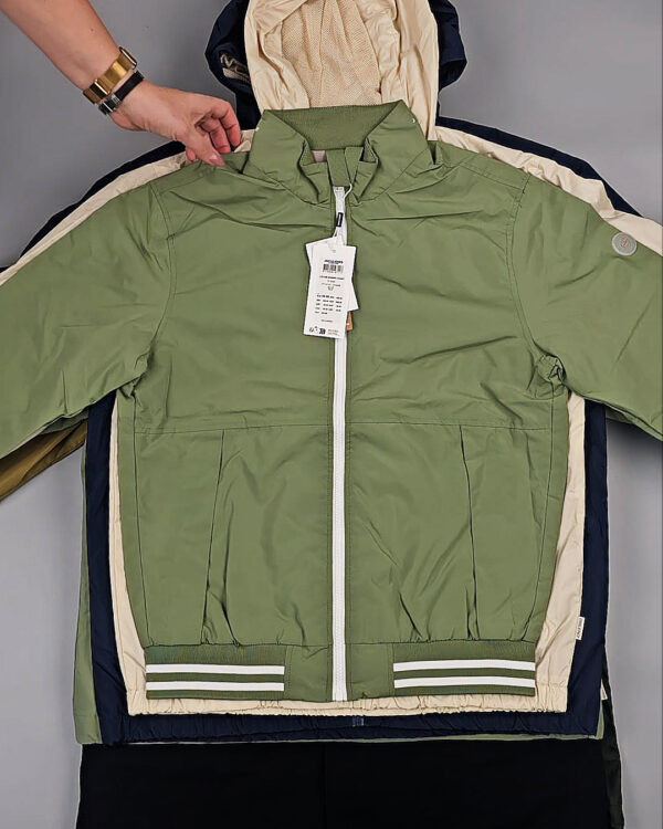 Фотография  975 - Ветровки BLEND HE + 075#10,3 кг, ЛОТ СТ-9570 оптом в Калининграде и Калининградской области