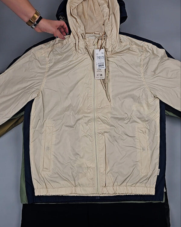 Фотография  991 - Ветровки BLEND HE + 075#10,3 кг, ЛОТ СТ-9570 оптом в Калининграде и Калининградской области