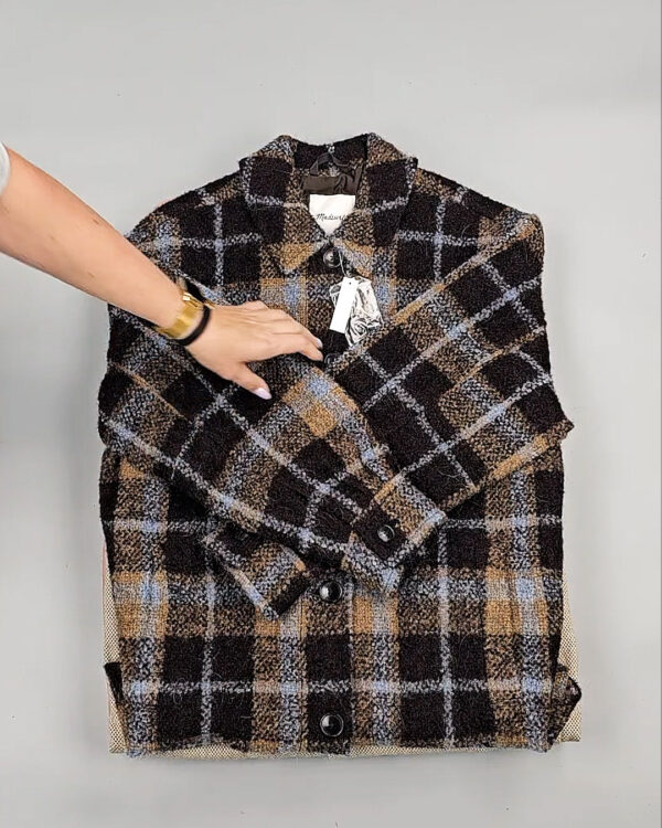 Фотография  187 - Ветровки женские CAN 104#12,7 кг, ЛОТ СТ-9405 оптом в Калининграде и Калининградской области