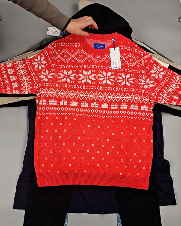 Фотография  830 - Мужской зимний микс JACK JONES, 20 кг, ЛОТ № СТ-9533 оптом в Калининграде и Калининградской области