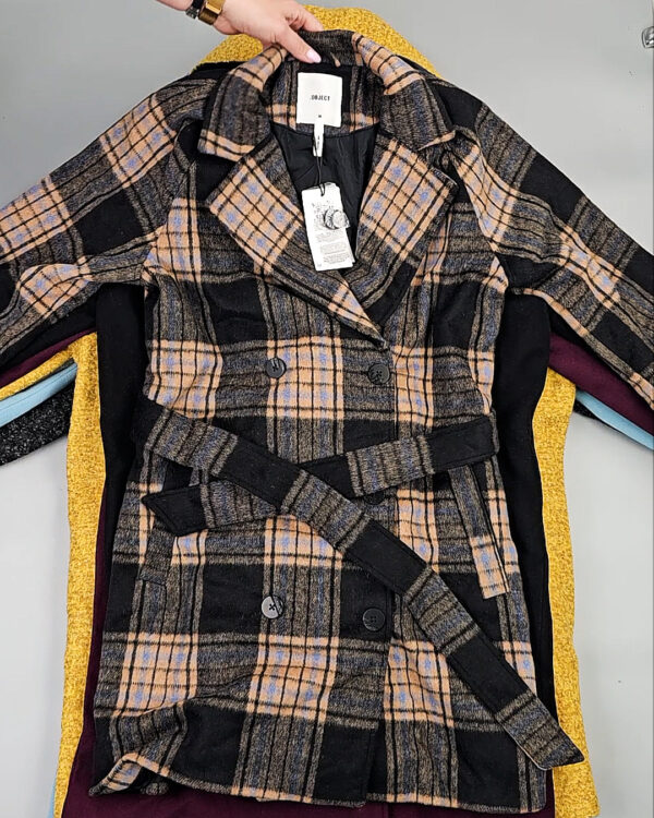 Фотография  377 - Пальто Bestseller 104#10 кг оптом в Калининграде и Калининградской области