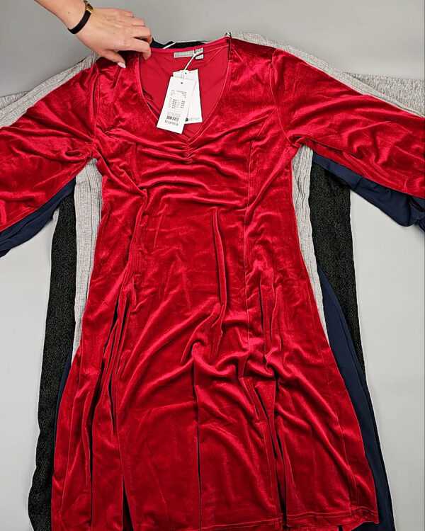 Фотография  244 - Платья Bestseller+DK Winter 035#7 кг, ЛОТ СТ-9999 оптом в Калининграде и Калининградской области