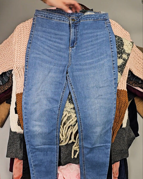 Фотография  704 - Женский микс зима (Winter mix)#20 кг, ЛОТ СХ-0208 оптом в Калининграде и Калининградской области