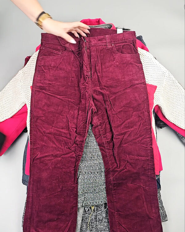 Фотография  270 - Женский микс зима (Winter mix)#20 кг, ЛОТ СХ-0205 оптом в Калининграде и Калининградской области