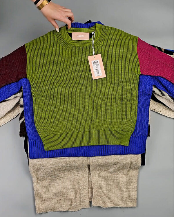 Фотография  569 - Джемпера Bestseller+DK 035#7 кг, ЛОТ СТ-10037 оптом в Калининграде и Калининградской области